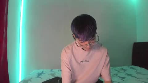 Snapshot of submissive_boyy_ chatting on 01.12.25 nico online show from 01.12.25