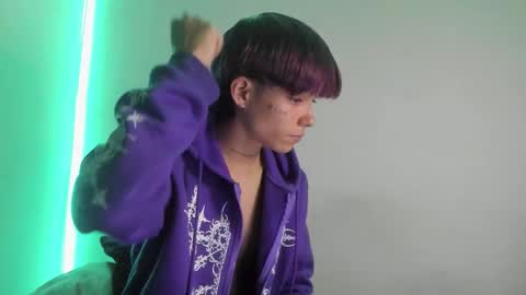 Snapshot of submissive_boyy_ chatting on 09.30.25 nico online show from 09.30.25