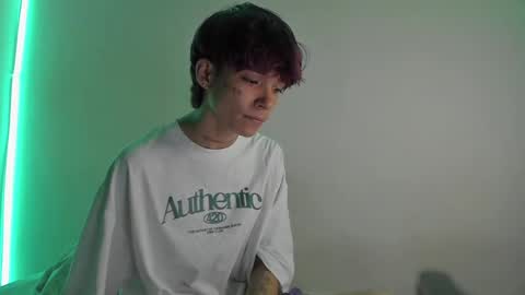 Snapshot of submissive_boyy_ chatting on 10.01.25 nico online show from 10.01.25