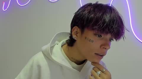 Snapshot of submissive_boyy_ chatting on 10.10.25 nico online show from 10.10.25