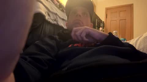 Snapshot of submissivebrett373 chatting on 11.13.25 submissivebrett373 online show from 11.13.25