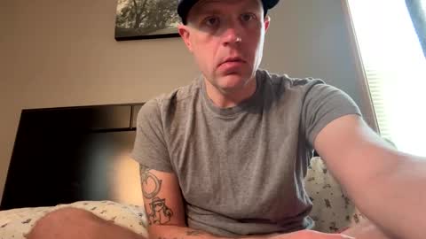 submissivebrett381 online show from 04.28.26