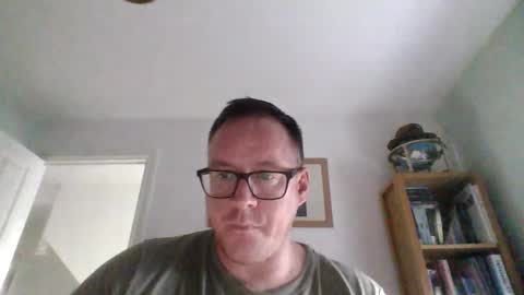 Snapshot of subpig84 chatting on 03.13.26 Sub Male online show from 03.13.26