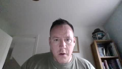 Snapshot of subpig84 chatting on 04.01.26 Sub Male online show from 04.01.26