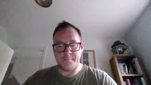 Snapshot of subpig84 chatting on 04.11.26 Sub Male online show from 04.11.26