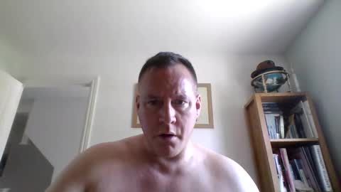 Snapshot of subpig84 chatting on 05.01.26 Sub Male online show from 05.01.26