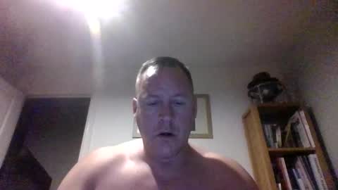 Snapshot of subpig84 chatting on 05.27.26 Sub Male online show from 05.27.26