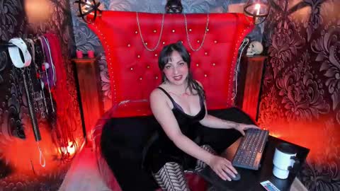 Yunna online show from 09.16.25