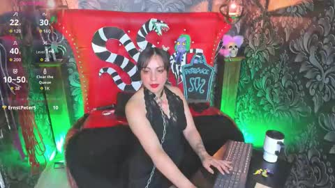 Yunna online show from 10.30.25