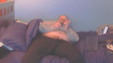 Snapshot of subzero_2689 chatting on 12.09.24 subzero online show from 12.09.24