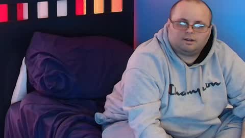 Snapshot of subzero_2689 chatting on 12.21.24 subzero online show from 12.21.24