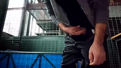 Snapshot of sucherealetreffen chatting on 01.17.25 sucherealetreffen online show from 01.17.25