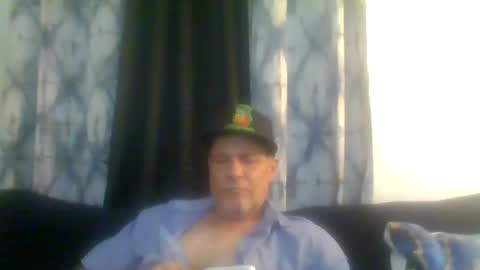 Snapshot of suckitu812 chatting on 02.11.26 SUCKITU812 online show from 02.11.26