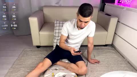 Snapshot of sue_star chatting on 12.16.24 Emmy online show from 12.16.24