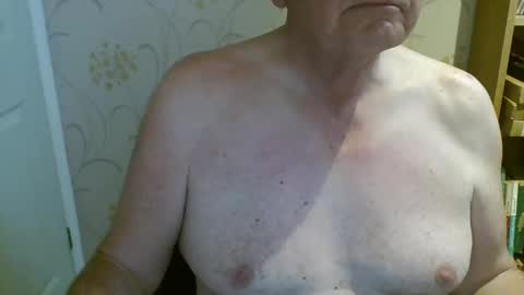 suffolkboy4 online show from 05.05.26