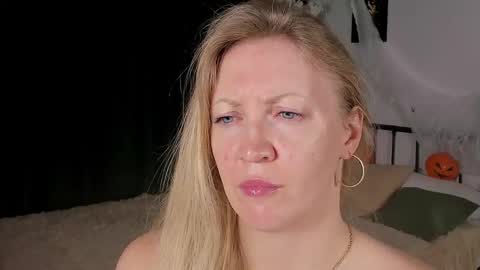 sugamomy online show from 10.28.25