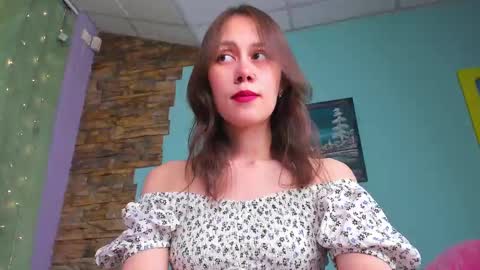 Snapshot of sugar_blond chatting on 02.04.25 sugar blond online show from 02.04.25