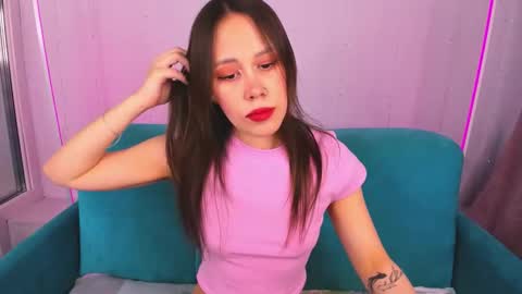 Snapshot of sugar_blond chatting on 11.16.25 sugar blond online show from 11.16.25