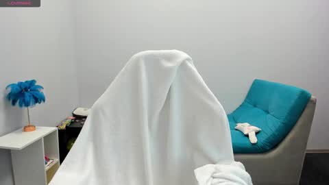 Ariana online show from 11.24.25