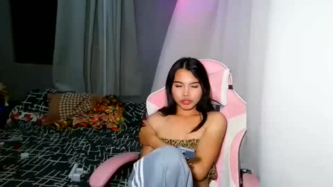 sugar_holly96 online show from 05.27.26