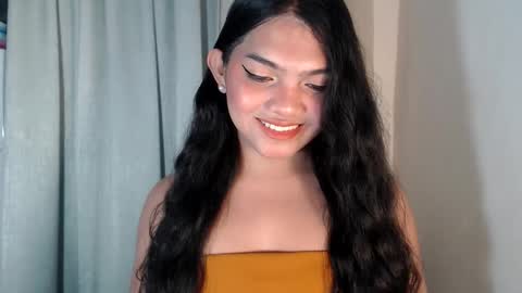 Snapshot of sugar_n_spicex chatting on 01.17.26 trisha online show from 01.17.26