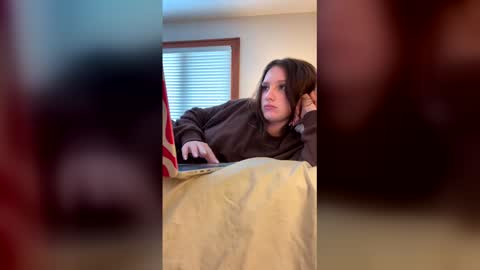 Snapshot of sugarbaexo420 chatting on 02.26.26 sugarbaeJ online show from 02.26.26