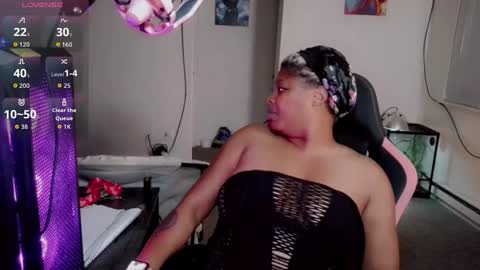 Snapshot of sugarbearlove87 chatting on 09.29.25 lexi love online show from 09.29.25