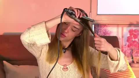 Snapshot of sugarskye chatting on 02.12.26 sugarskye online show from 02.12.26