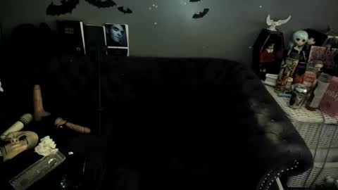 Sugary online show from 10.29.25