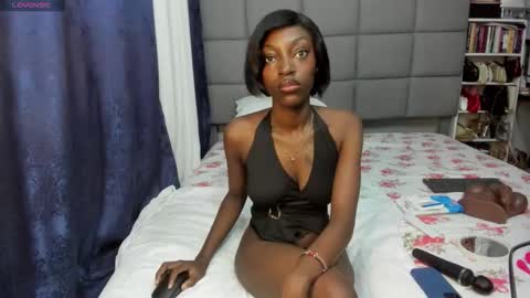 Snapshot of suhaila_suu chatting on 11.02.25 suhaila_suu online show from 11.02.25