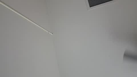 Snapshot of suicunebitch chatting on 01.11.26 Ophelia online show from 01.11.26