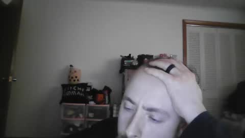 Snapshot of suitedandbossy chatting on 10.10.25 SuitedandBossy online show from 10.10.25