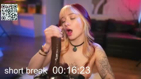 Snapshot of suk_ki chatting on 05.04.26 Lika ginger Jessy blond online show from 05.04.26