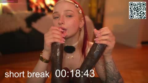Snapshot of suk_ki chatting on 06.08.26 Lika ginger Jessy blond online show from 06.08.26