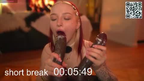 Snapshot of suk_ki chatting on 06.14.26 Lika ginger Jessy blond online show from 06.14.26