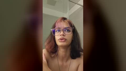 Snapshot of sukulaurens chatting on 12.16.25 Suku Ren online show from 12.16.25