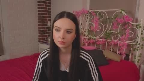 Lina 3 online show from 03.18.26