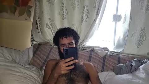 Snapshot of sumjang chatting on 10.28.25 Sumjang and Luksmen online show from 10.28.25