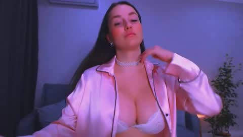 Snapshot of summer_finn chatting on 01.10.26 Christina online show from 01.10.26