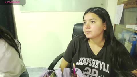 summer_girls01 online show from 02.14.25