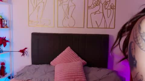 OnlyFans summer holiday online show from 12.14.25