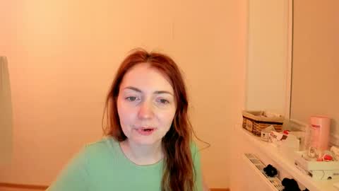 Summer Preston online show from 01.05.25