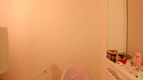 Summer Preston online show from 02.07.25