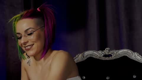 Snapshot of summer_quinn_ chatting on 01.03.25 Deea online show from 01.03.25