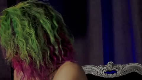 Snapshot of summer_quinn_ chatting on 01.07.25 Deea online show from 01.07.25