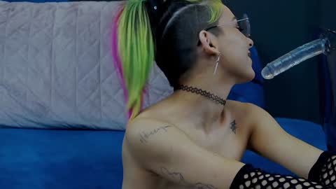 Snapshot of summer_quinn_ chatting on 01.18.25 Deea online show from 01.18.25