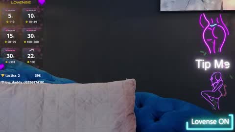 Snapshot of summer_quinn_ chatting on 02.09.25 Deea online show from 02.09.25