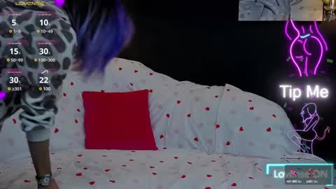 Snapshot of summer_quinn_ chatting on 02.14.25 Deea online show from 02.14.25