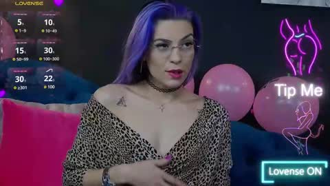 Snapshot of summer_quinn_ chatting on 02.20.25 Deea online show from 02.20.25