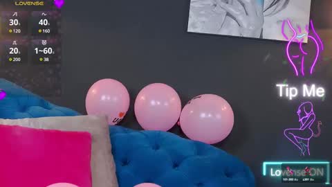 Snapshot of summer_quinn_ chatting on 02.24.25 Deea online show from 02.24.25